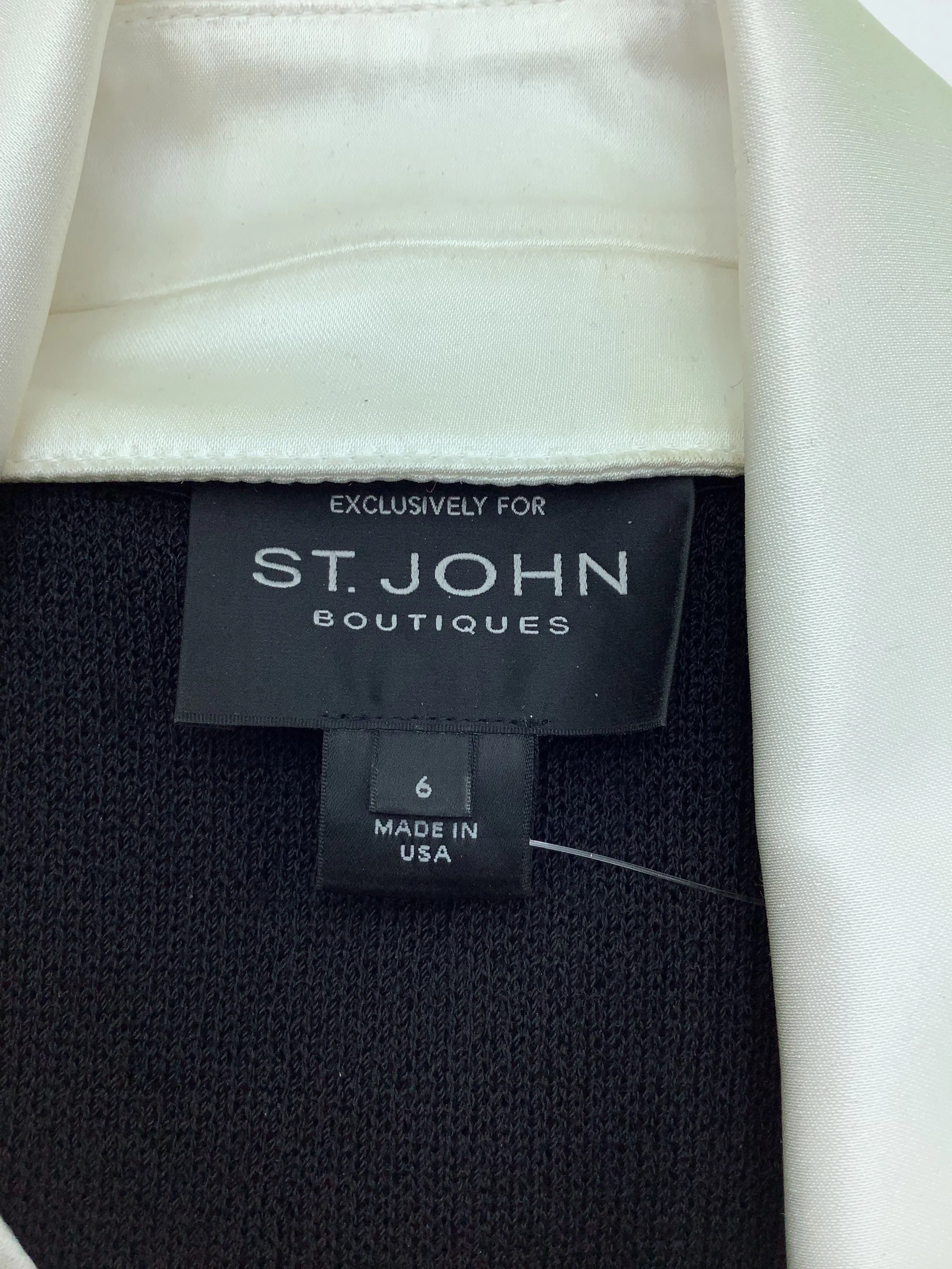 St. John Jacket Short Button Up Collar Black Size: 6